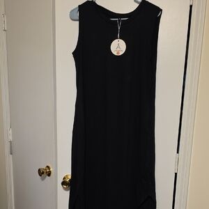 Sleeveless Black Dress